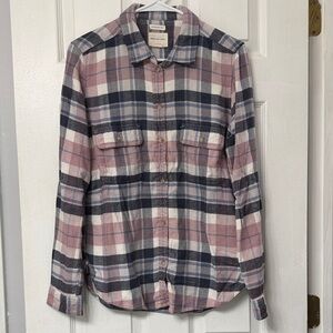 American Eagle Outfitters Plaid Button-Down Shirt